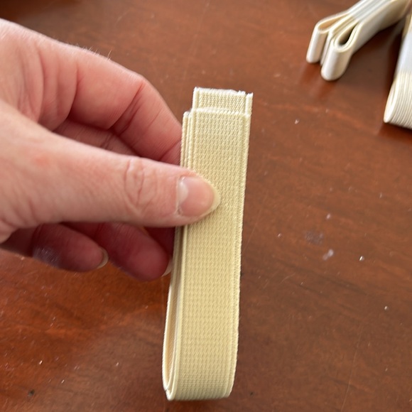 Ballet Pointe Shoe Ribbons and Elastics - Picture 5 of 7